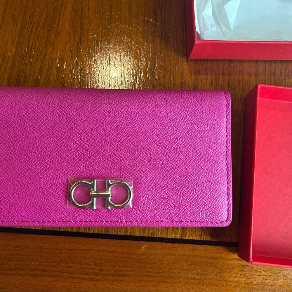 Salvatore Ferragamo Fuchsia Leather Wallet